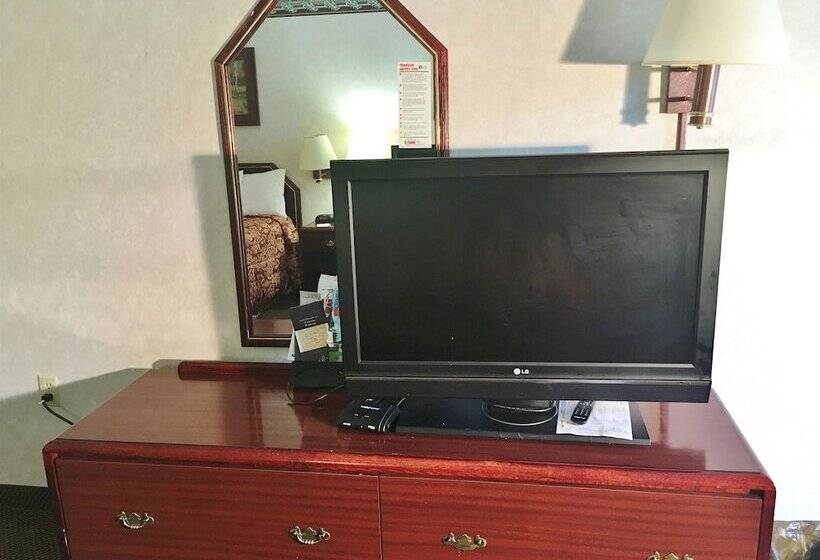 Номер Стандарт 2 Двуспальные Кровати, America S Best Value Inn Clarksdale
