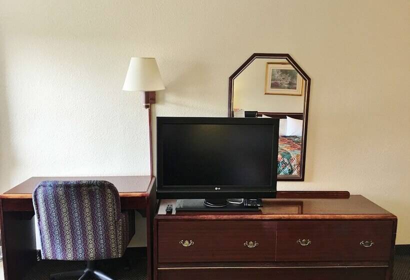Номер Стандарт 2 Двуспальные Кровати, America S Best Value Inn Clarksdale