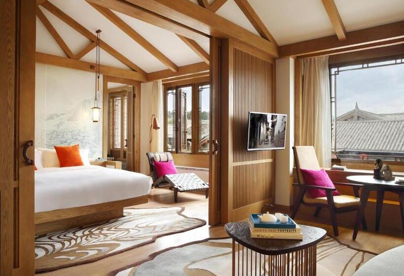 Люкс Кровать Кинг, Indigo Lijiang Ancient Town, An Ihg