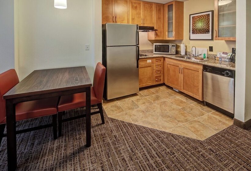 Люкс, Residence Inn Norfolk Downtown