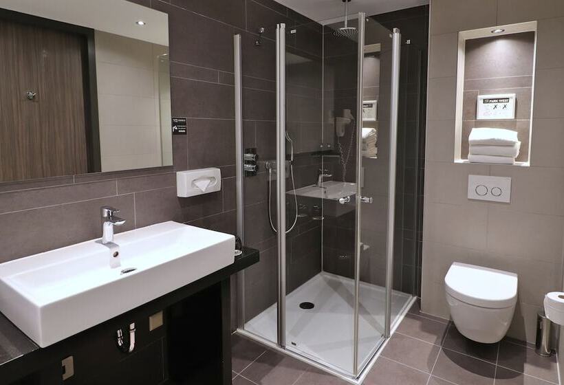 اتاق استاندارد سه نفره, Xo Hotels Park West