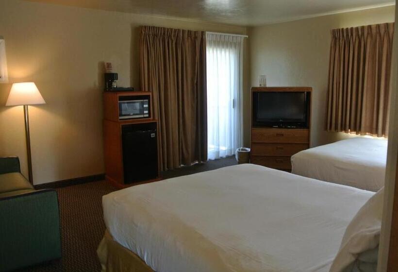 Люкс Семейный 2 Спальни, Vino Inn & Suites