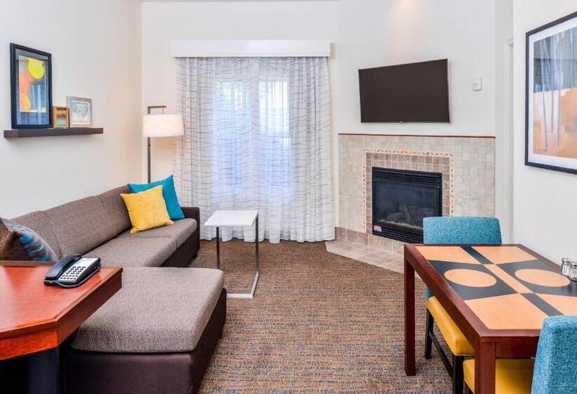 Люкс Кровать Кинг, Residence Inn Waynesboro