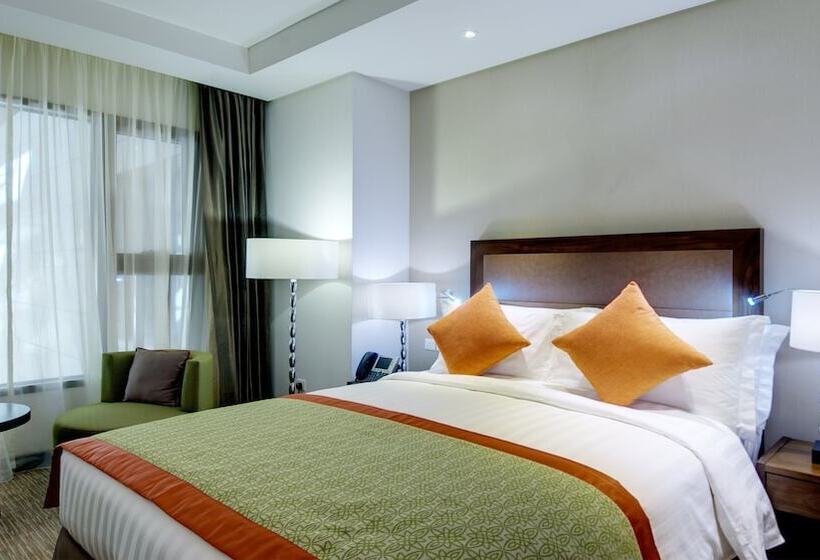 Номер Премиум, Crowne Plaza Madinah, An Ihg