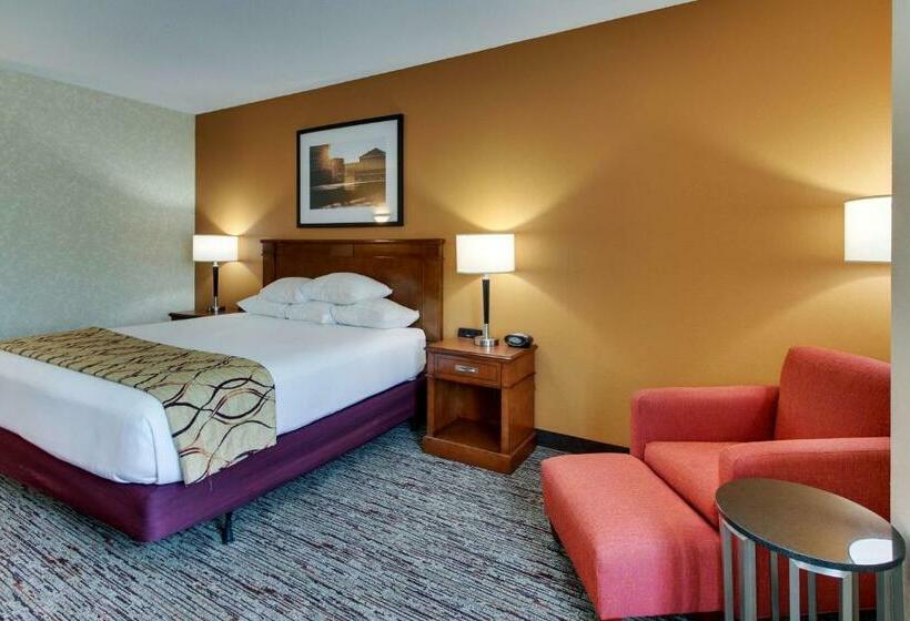 Номер Deluxe Кровать Кинг, Drury Inn & Suites Meridian