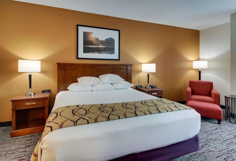 Номер Deluxe, Drury Inn & Suites Meridian