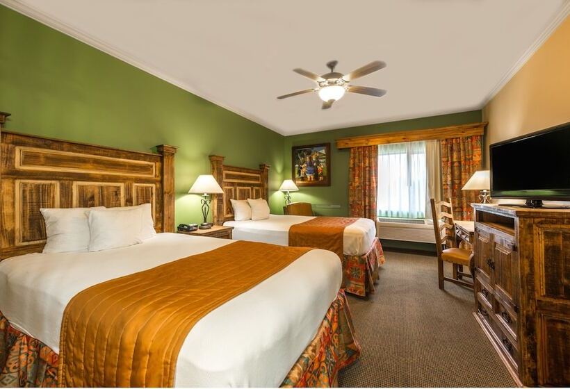 Номер Стандарт 2 Двуспальные Кровати, La Hacienda Inn