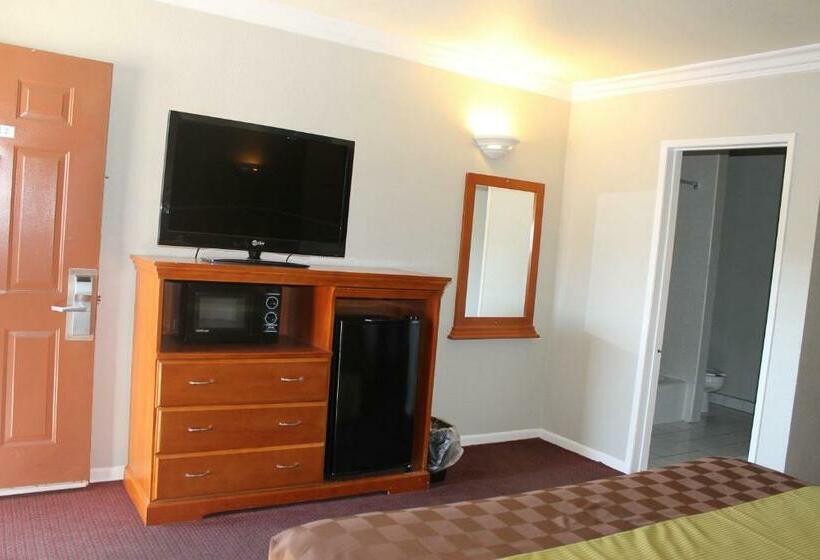Стандартный Номер Кровать Кинг, West Coast Inn   Near Gem Theatre