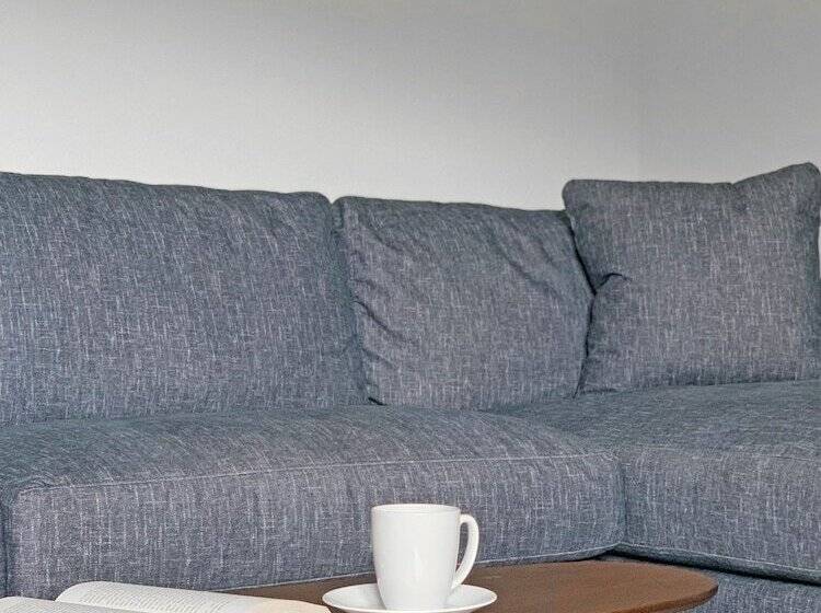Номер Стандарт, A Wave Inn
