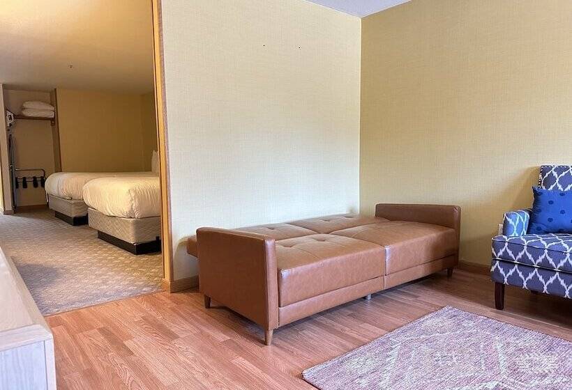 Family Suite, Timberland Inn & Suites