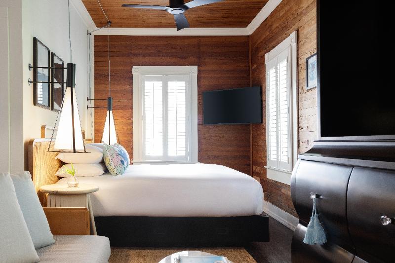 带大床的套房, Ridley House  - Key West Historic Inns