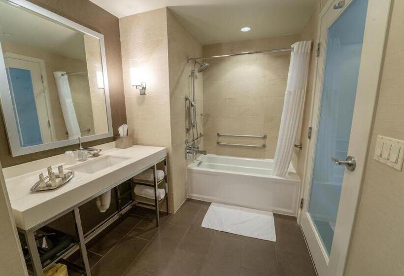 Номер Стандарт Адаптированный для Инвалидов, The Hotel At Arundel Preserve
