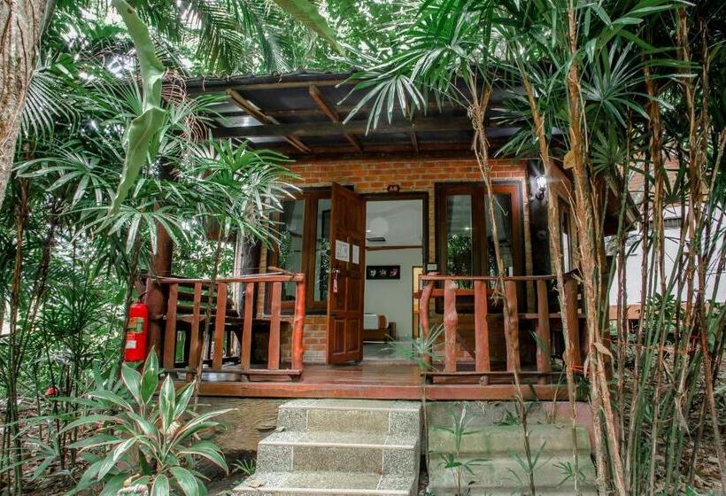 Семейное Бунгало, The Vatika Resort And Spa