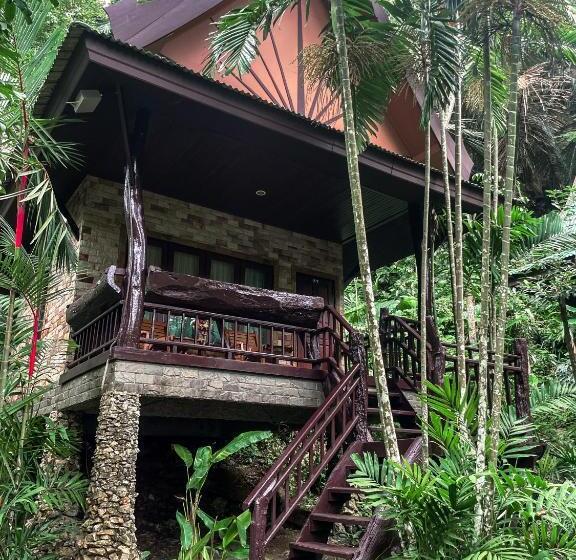 Номер Deluxe, The Vatika Resort And Spa