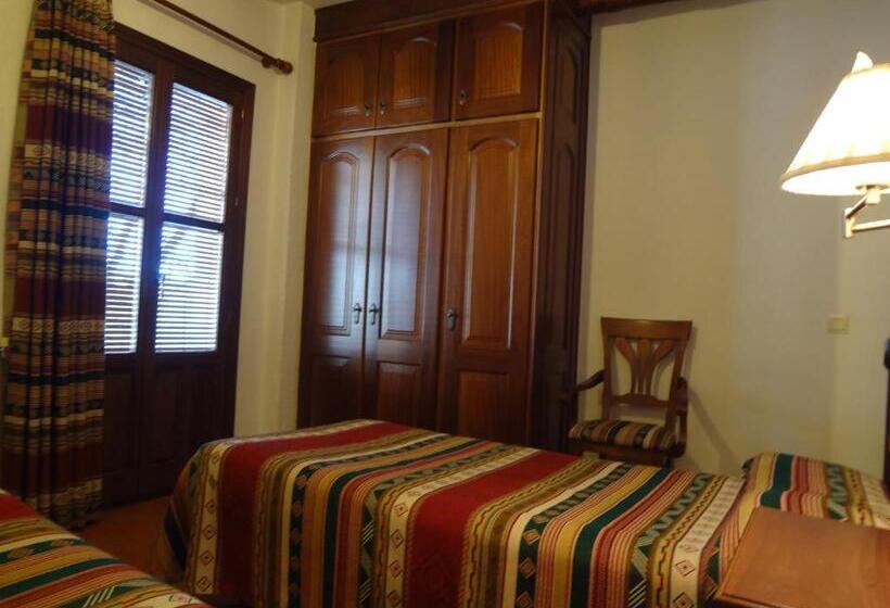 Номер Стандарт, Hostal Rural Poqueira