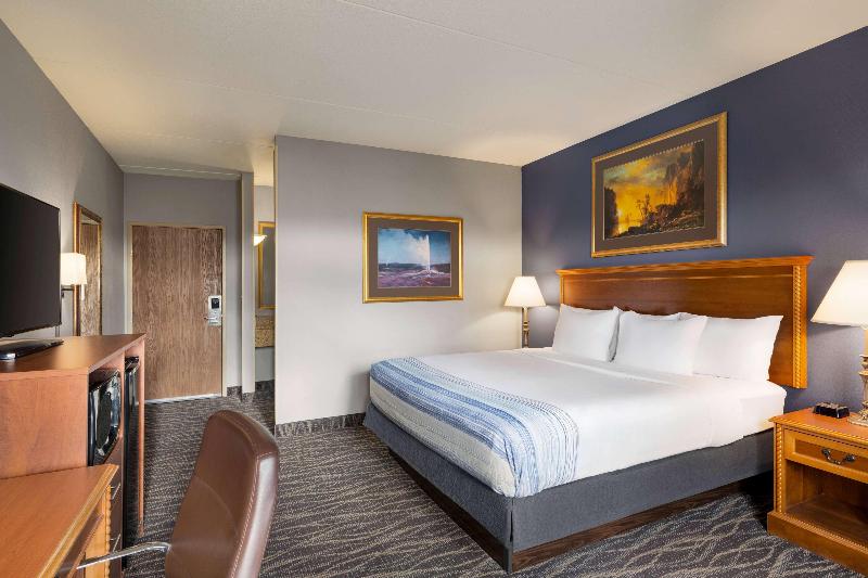 Номер Deluxe Кровать Кинг, Americinn By Wyndham Laramie Near University Of Wyoming