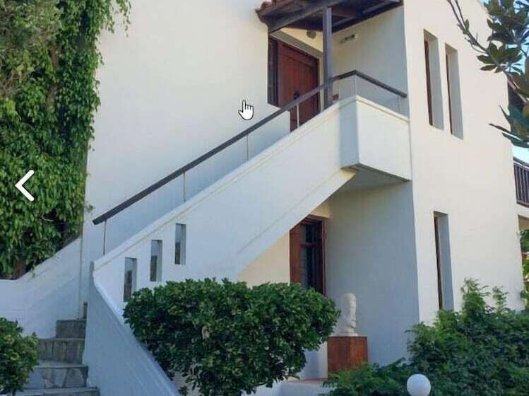 Студия Deluxe, Proimos Maisonnettes