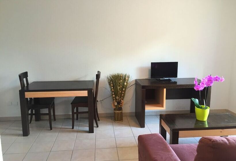 带1个卧室的带阳台的公寓, Resid Artel Cadarache  Iter