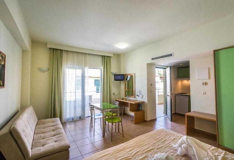 استودیو استاندارد با چشم‌انداز باغ, Athina Beach Hotel