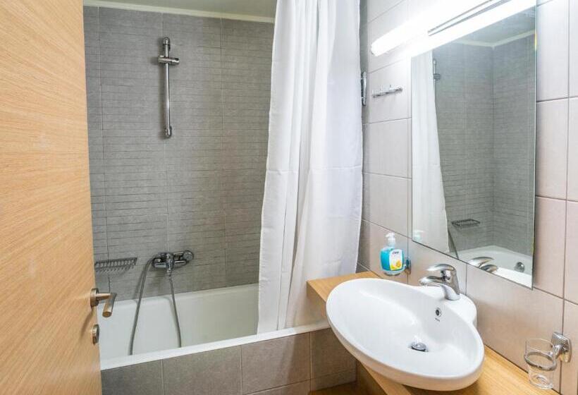آپارتمان 1 خوابه با چشم‌انداز باغ, Athina Beach Hotel