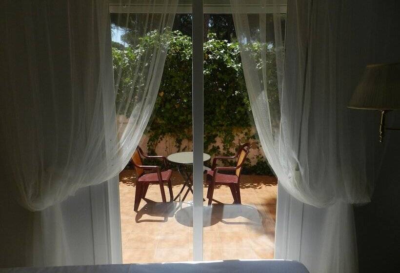 اتاق استاندارد, Hostal Alhaja Playa