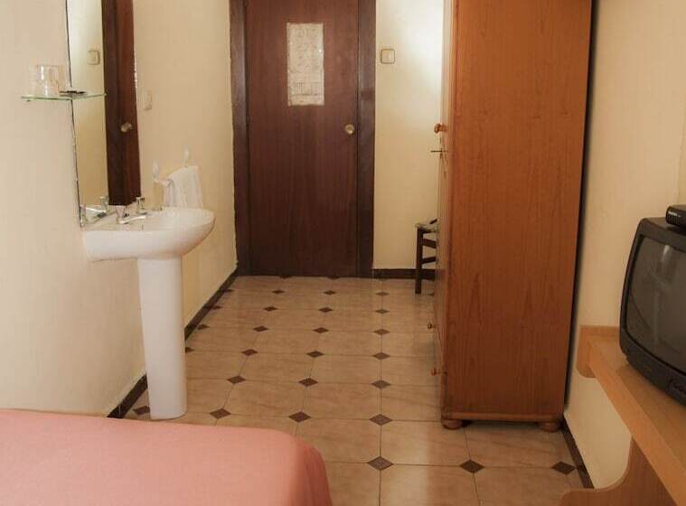 اتاق استاندارد یک تخته با سرویس بهداشتی مشترک, Hostal Paris