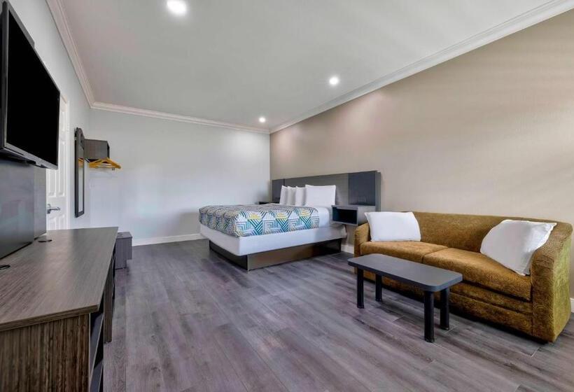 Люкс Повышенной Комфортности, Motel 6 South Gate CA