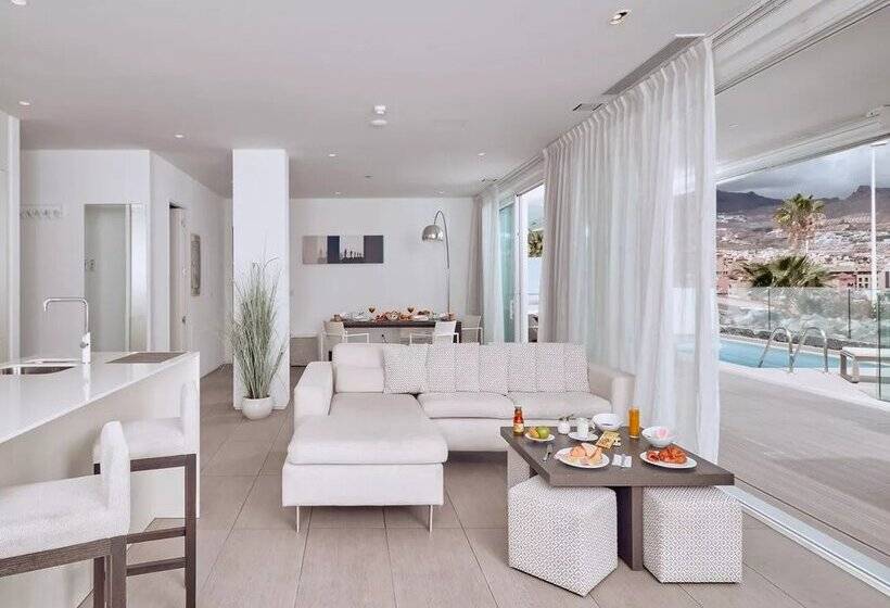 Люкс 3 Спальни, Baobab Suites