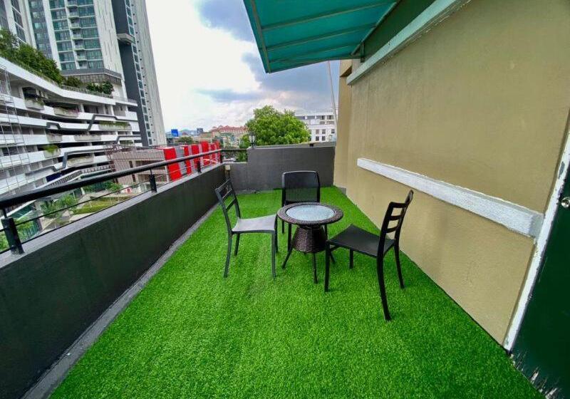 Трехместный Номер Deluxe, Best View Hotel Sunway Mentari
