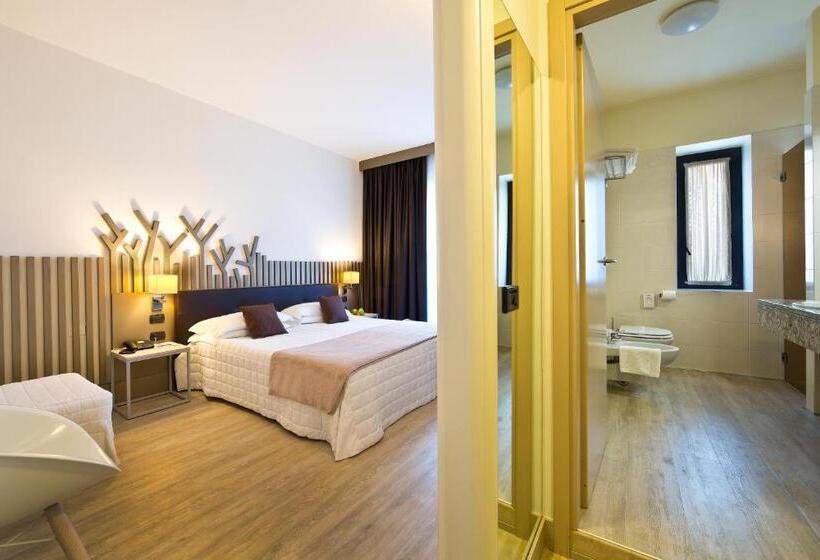 اتاق کلاس بیزنس, Desenzano