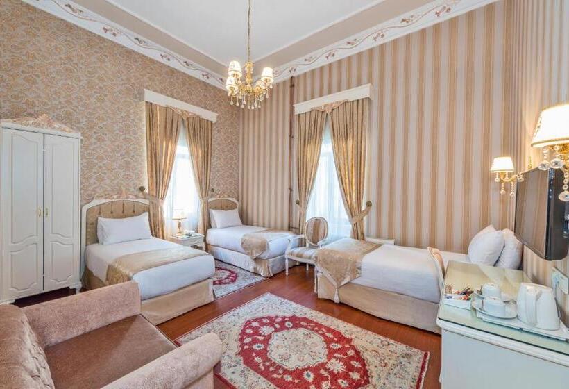 Delüks Üç Kişilik Oda, Enderun Hotel Istanbul