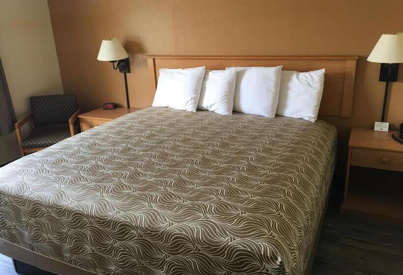 Quarto Estandar Cama King, Hometown Innsoddy Daisy