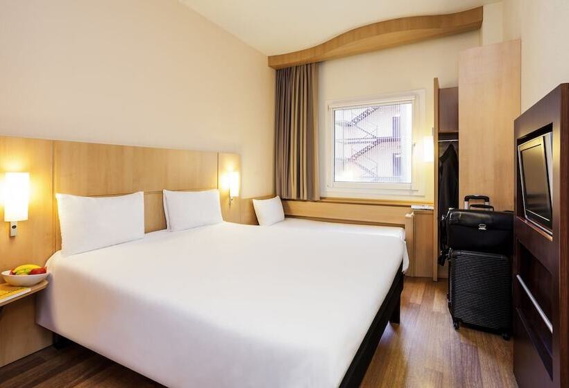 اتاق استاندارد سه نفره, Ibis Girona