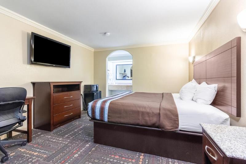 Номер Стандарт, Americas Best Value Inn I 45 / Loop 610
