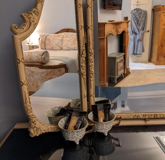 Номер Deluxe Кровать Кинг, Hideaway Escapes, Farmhouse B&b & Holiday Home, Ideal Family Stay Or Romantic Break, Friendly Animal