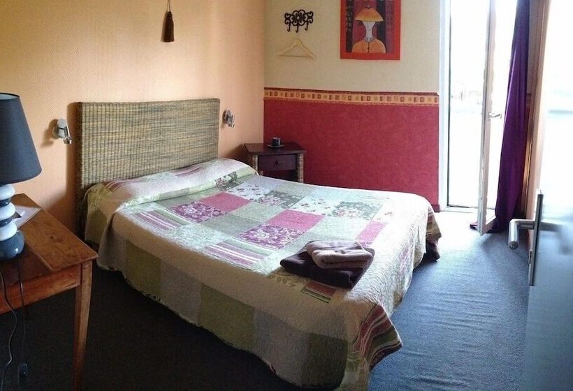 Quarto Estandar, Ad Cyber Hôtel