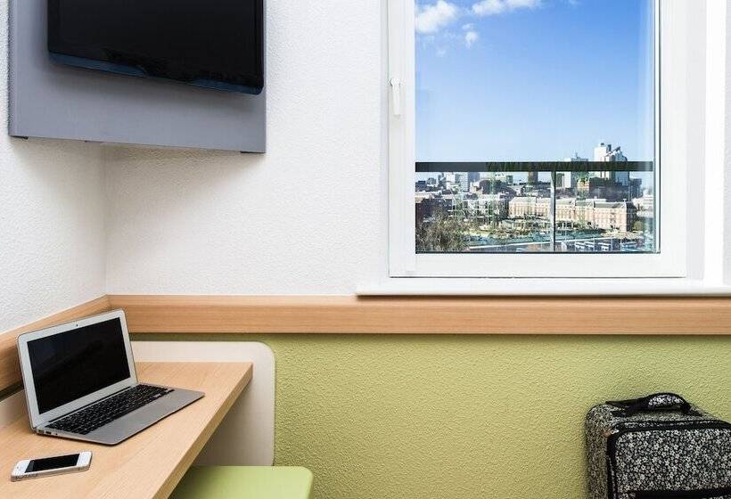 Номер Стандарт, Ibis Budget Leeds Centre Crown Point Road