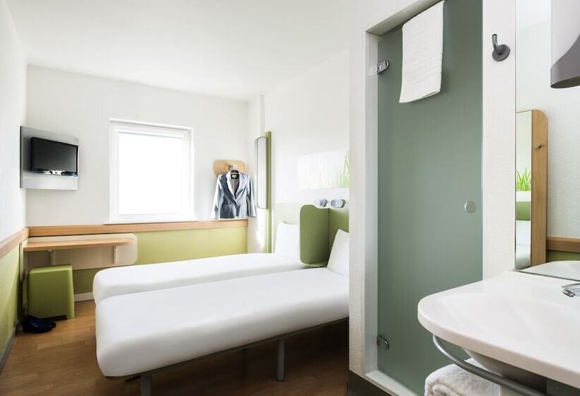 Номер Стандарт, Ibis Budget Leeds Centre Crown Point Road