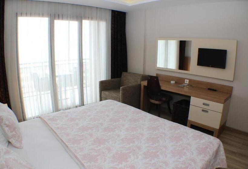 اتاق لوکس با چشم‌انداز دریا, Anemon Kent Trabzon Otel
