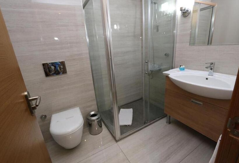 اتاق لوکس با چشم‌انداز دریا, Anemon Kent Trabzon Otel