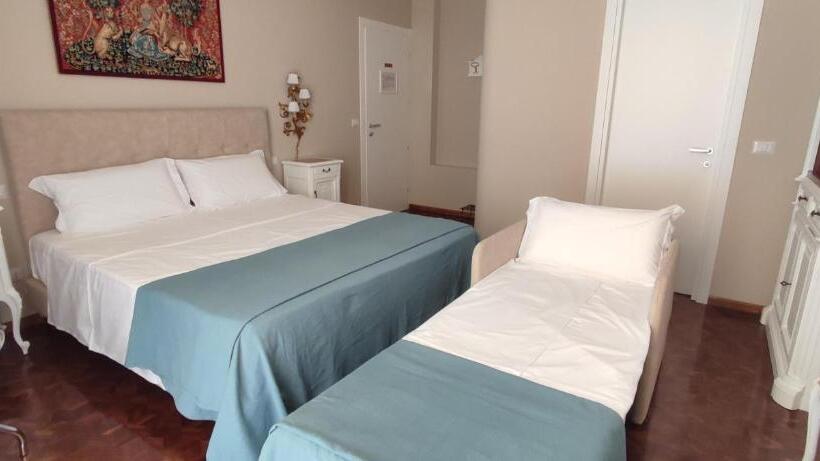 Номер Стандарт с Балконом, Villa Jasmine B&b
