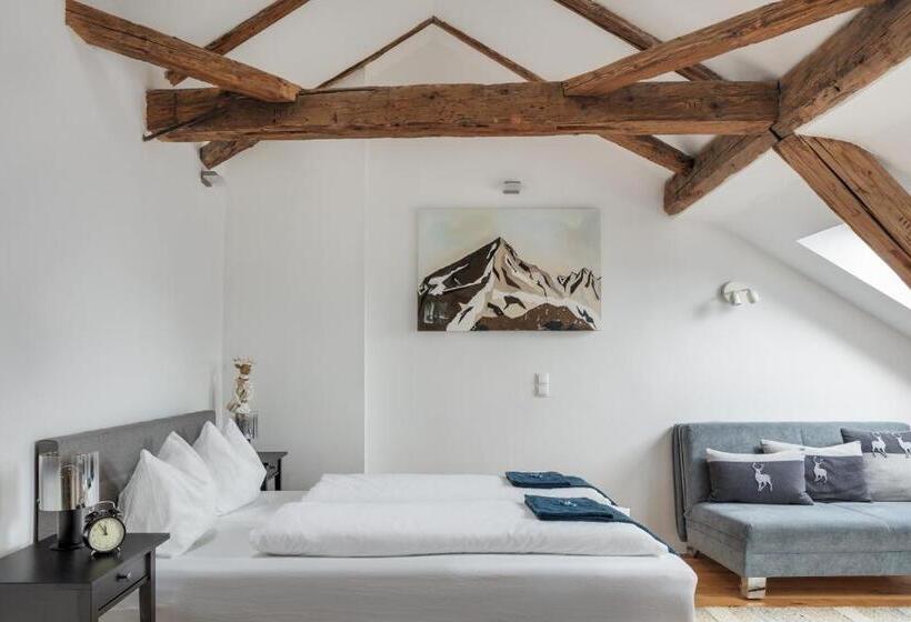 Трехместный Номер Базовый, Innsbruck City Chalet