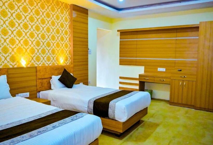 اتاق لوکس, Star Holiday Pvt Ltd