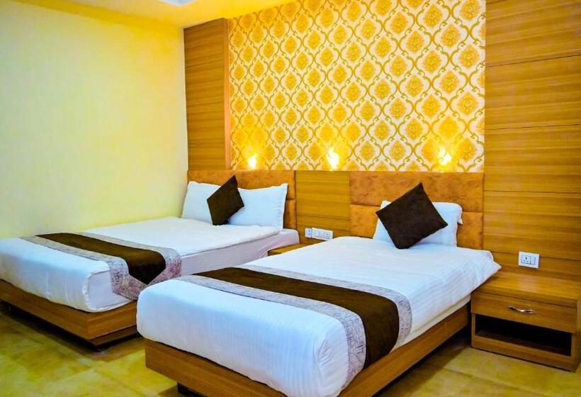 اتاق لوکس, Star Holiday Pvt Ltd