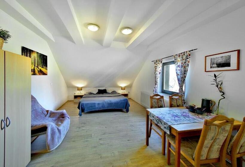 Family Suite, Penzion Kairos