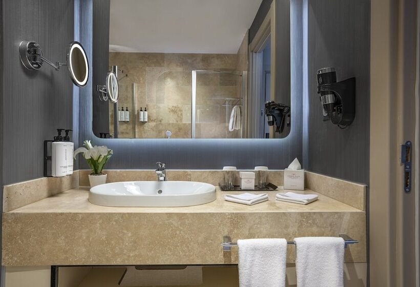 スタンダードルーム, Crowne Plaza   Istanbul Tuzla Viaport Marina, An Ihg