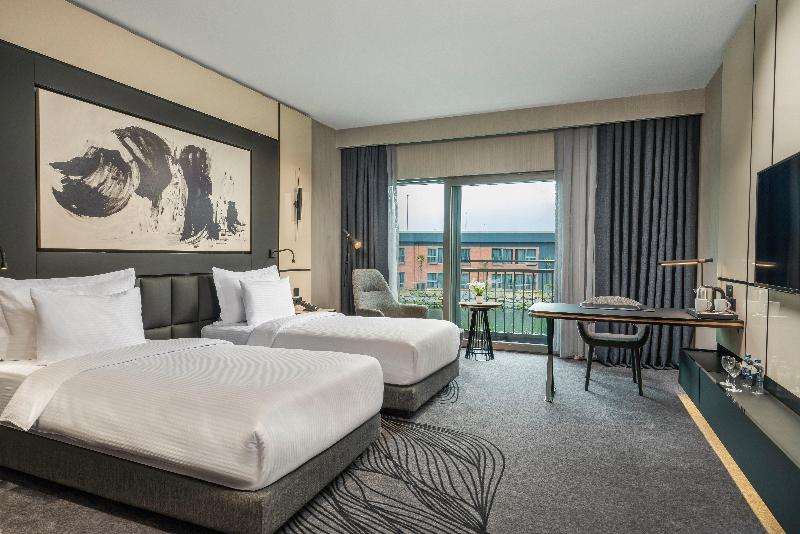 オーシャンビュースタンダードルーム, Crowne Plaza   Istanbul Tuzla Viaport Marina, An Ihg