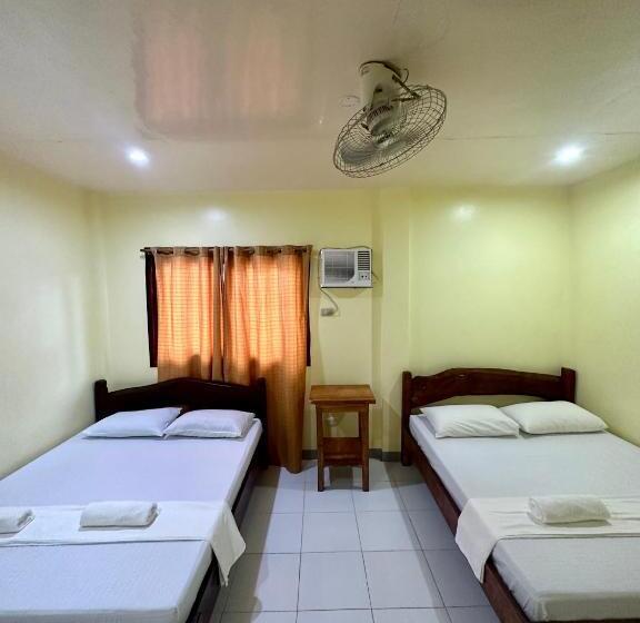 اتاق خانوادگی, Edgar S Guest House