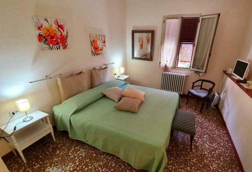 Номер Стандарт, Il Girasole ...at Andorus  House
