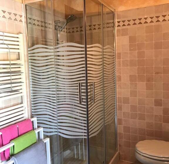 خانه 2 خوابه, Garda Family House